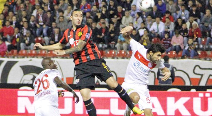 Es-Es galibiyet hasretine Antalyaspor ile son verdi 