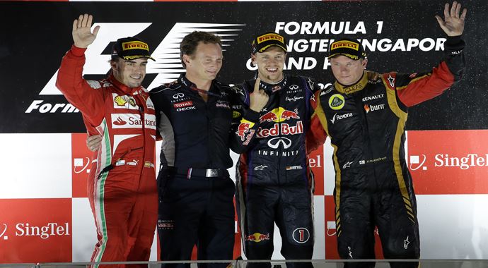 Vettel üçte üç yaptı Vettel üçte üç yaptı