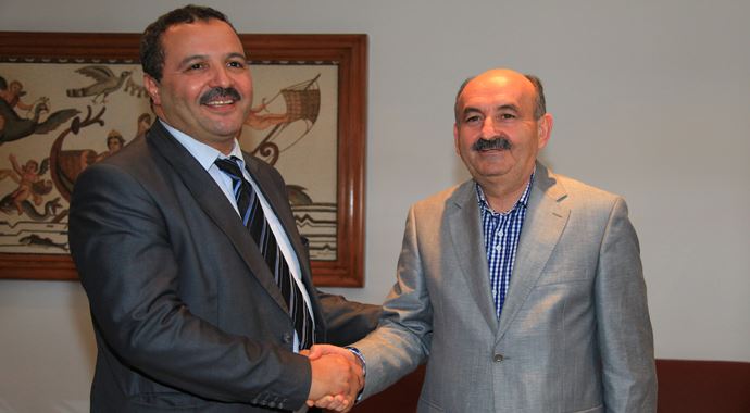 Mehmet Müezzinoğlu Tunus&#039;ta