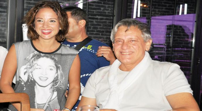 Ayşe Özyılmazel gözyaşları içinde babasıyla barıştı Ayşe Özyılmazel gözyaşları içinde babasıyla barıştı