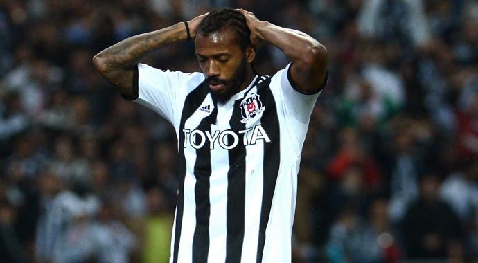 Fernandes, Fırat Aydınus ve Melo&#039;yu topa tuttu