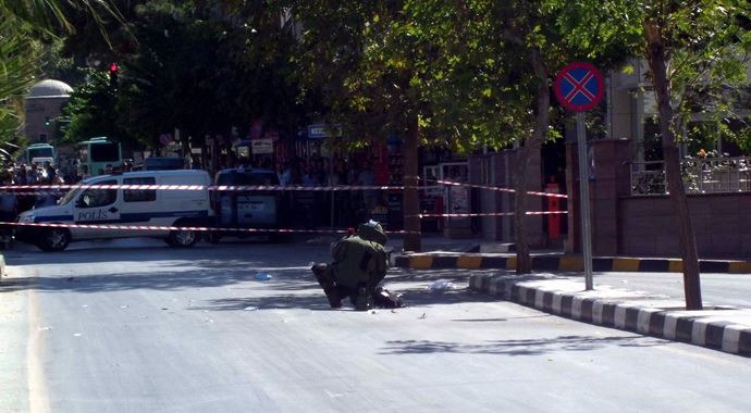 Şüpheli paket korkuya neden oldu