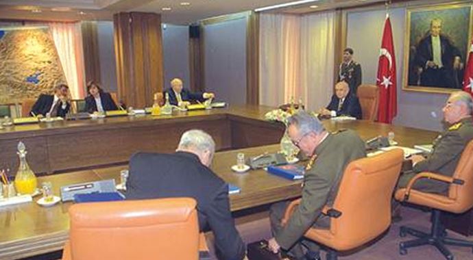 Erbakan ile Karadayı, bildiri konusunda tartışmış 
