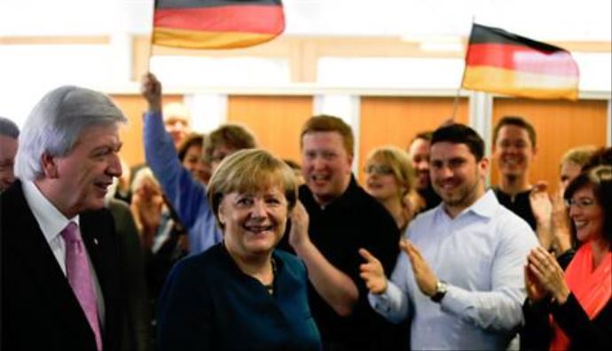 Merkel, tek başına iktidar şansını 5 milletvekili farkla kaçırdı