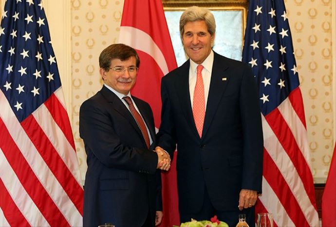 Davutoğlu ile Kerry, Suriye ve Ortadoğu'yu görüştü