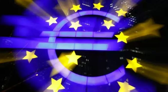 Merkel kazandı, euro değerlendi Merkel kazandı, euro değerlendi