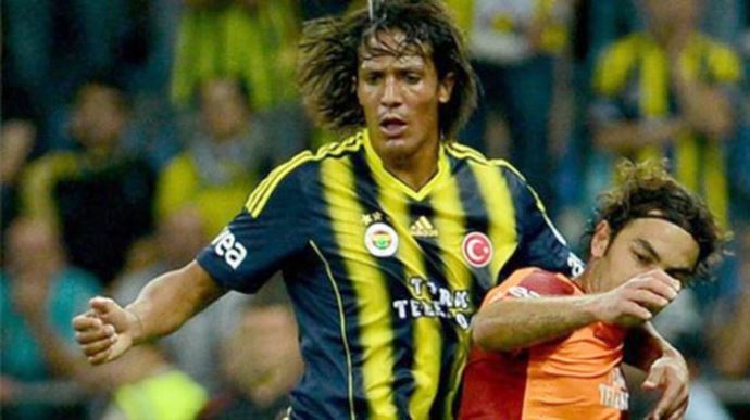 Yanal, 'Takımın stoperi olduğunuzu düşünmeyin' Yanal, 'Takımın stoperi olduğunuzu düşünmeyin'