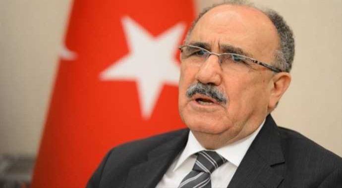 Beşir Atalay ' Cumhurbaşkanı Gül Başbakan da olabilir' Beşir Atalay ' Cumhurbaşkanı Gül Başbakan da olabilir'