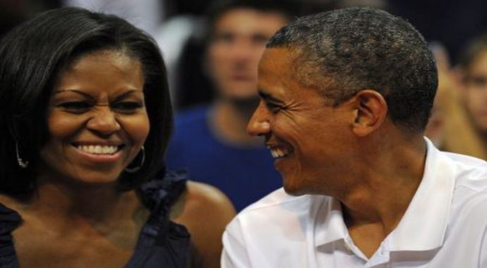 Obama eşinden korktuğu için sigara içmiyormuş