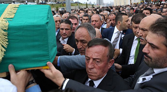 Ali Ağaoğlu'nun babası defnedildi