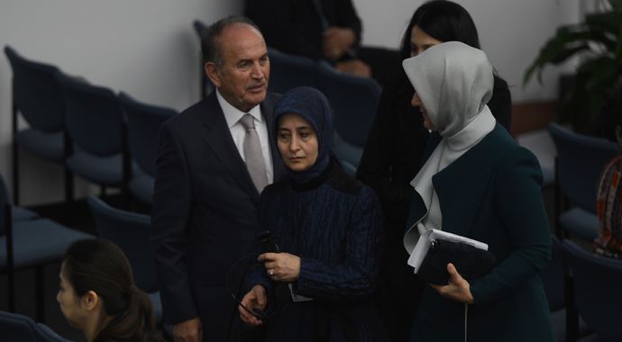 Hayrunnisa Gül ve Michelle Obama konuşmaları birlikte dinledi