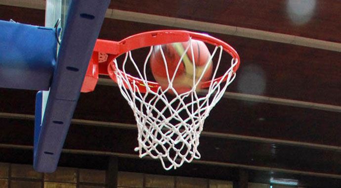 Olympiakos: 80 -72 Budivelnik Kiev Olympiakos: 80 -72 Budivelnik Kiev