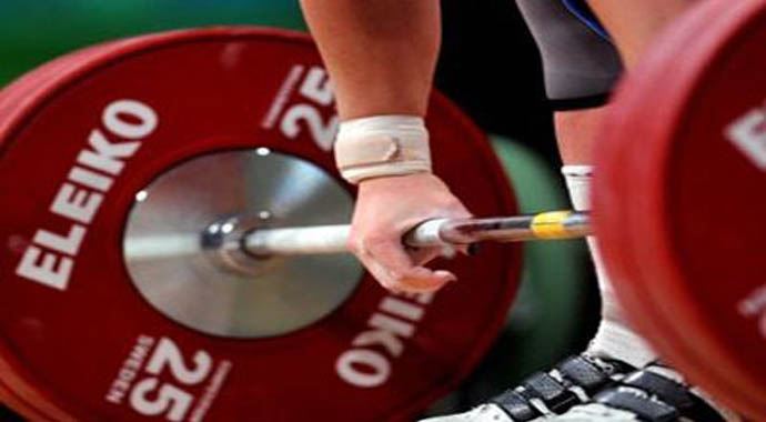 Ayşegül Çoban'dan 1 altın, 1 gümüş, 1 bronz Ayşegül Çoban'dan 1 altın, 1 gümüş, 1 bronz