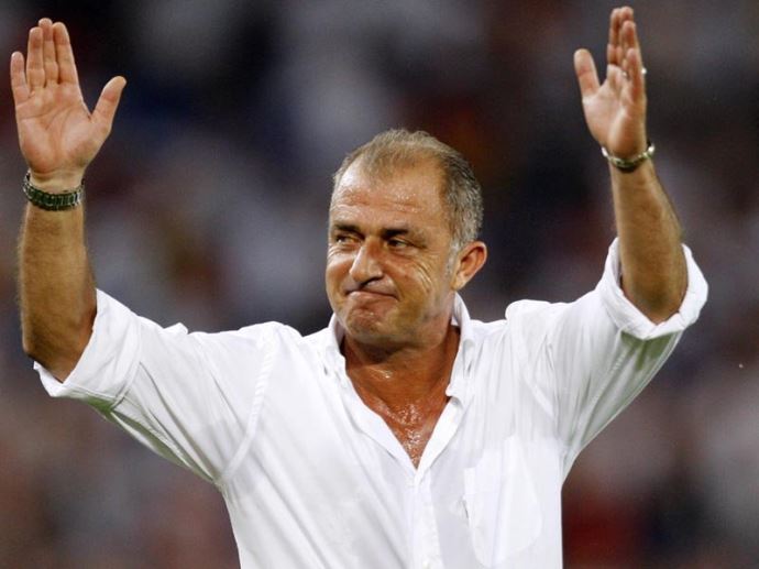 Galatasaraylı taraftardan Fatih Terim'e büyük destek Galatasaraylı taraftardan Fatih Terim'e büyük destek