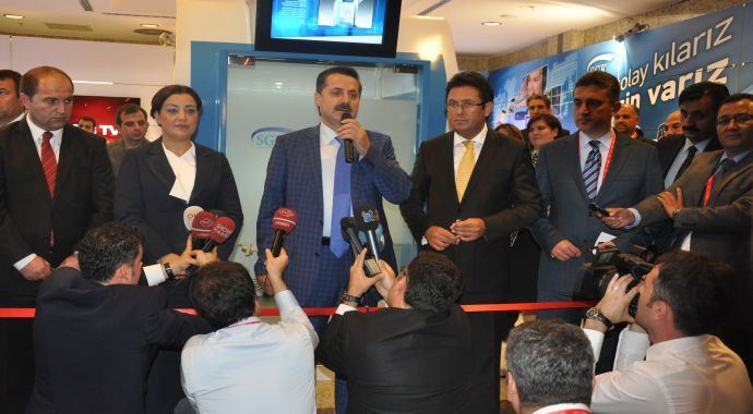 İnsansız Hizmet Noktası, görücüye çıktı İnsansız Hizmet Noktası, görücüye çıktı