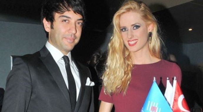 Ünlü çift Emmy davetini geri çevirdi