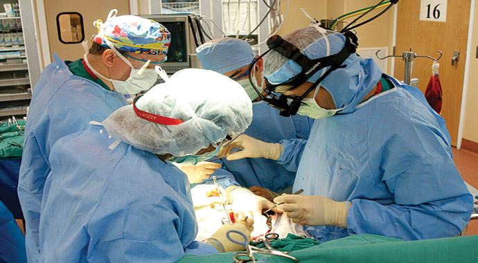 Fransa'da yapay kalp implantına izin çıktı Fransa'da yapay kalp implantına izin çıktı