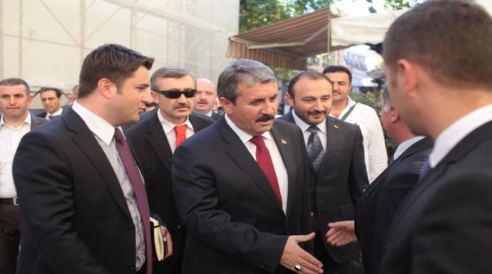 Mustafa Destici Makedonya'daki soydaşlarla bir araya geldi Mustafa Destici Makedonya'daki soydaşlarla bir araya geldi
