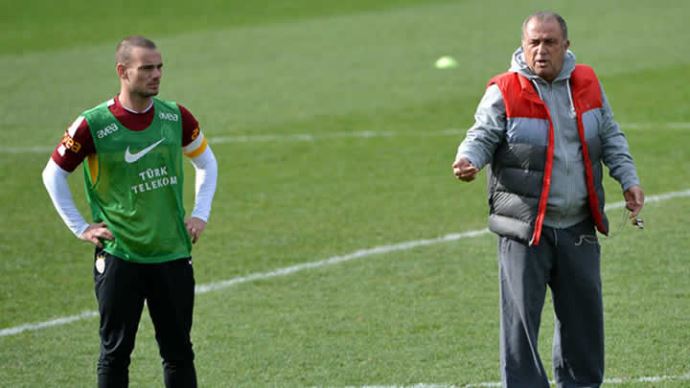 Galatasaray'dan Sneijder açıklaması Galatasaray'dan Sneijder açıklaması