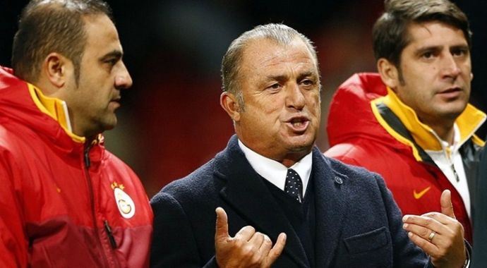 Futbolculardan Terim'e veda mesajı