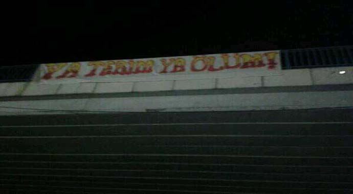 Galatasaray taraftarından gece yarısı operasyonu ya Terim ya ölüm