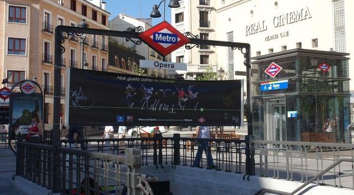 Madrid metrosunda 2 milyon dolarlık çek bulundu