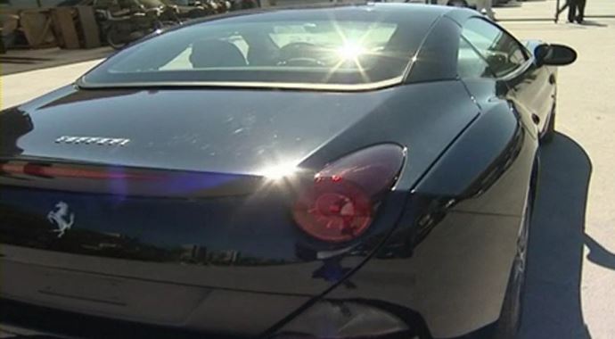 Bakanlıktan satılık Ferrari