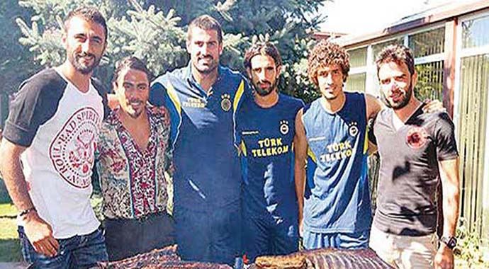 Fenerbahçeli yıldızlar arasında güldüren diyalog