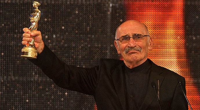 Tuncel Kurtiz hayatını kaybetti Tuncel Kurtiz hayatını kaybetti