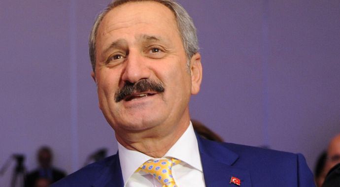 Çağlayan 'Keşke rakam vererek bilek güreşine girmeseydi' Çağlayan 'Keşke rakam vererek bilek güreşine girmeseydi'