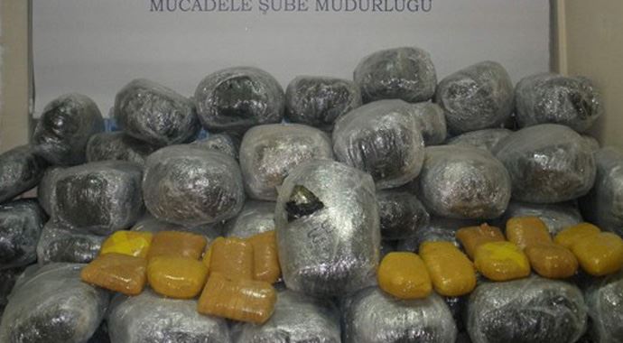 Kocaeli'de 75 kilo uyuşturucu ele geçirildi Kocaeli'de 75 kilo uyuşturucu ele geçirildi