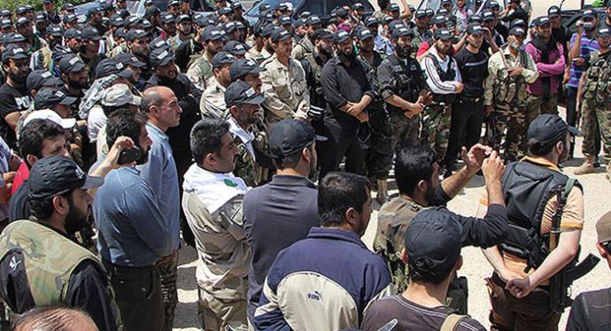 Muhalifler Esed'in kuzenini rehin aldı Muhalifler Esed'in kuzenini rehin aldı