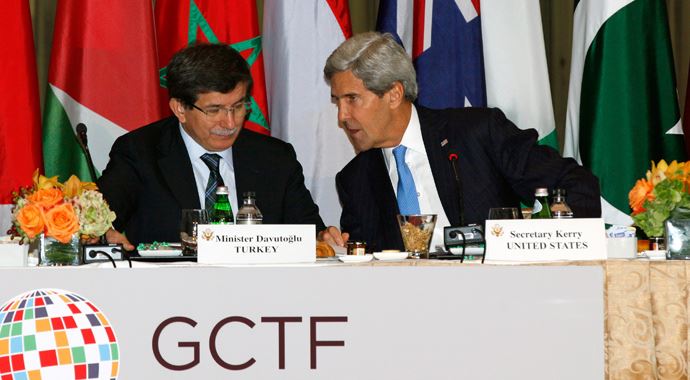 Ahmet Davutoğlu, ikili görüşmelere devam ediyor
