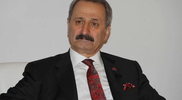 Zafer Çağlayan, 'Bakkal Ahmet gibi Koç da denetlenebilir' Zafer Çağlayan, 'Bakkal Ahmet gibi Koç da denetlenebilir'