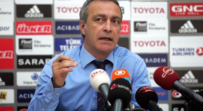 Önder Özen'den Bilic'in cezasına tepki Önder Özen'den Bilic'in cezasına tepki