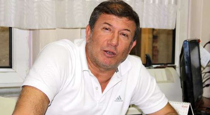 Kral Tanju, aday adaylığını açıkladı Kral Tanju, aday adaylığını açıkladı