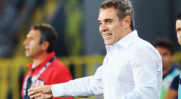 Ersun Yanal'dan sürpriz, muhteşem dörtlü kadroda kimler tribünde Ersun Yanal'dan sürpriz, muhteşem dörtlü kadroda kimler tribünde