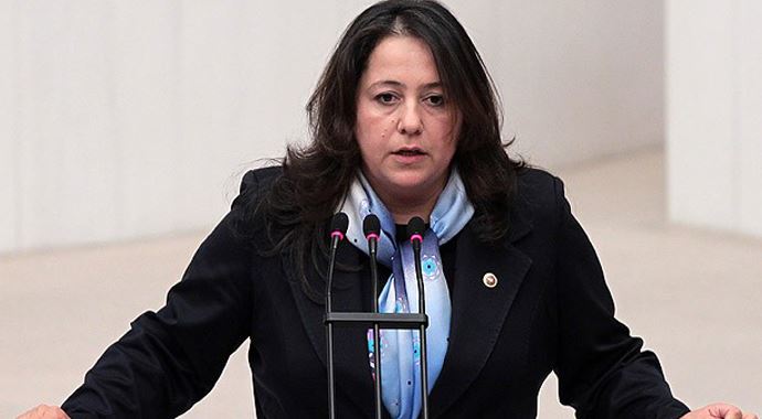AK Partili vekillerden başörtüsü açıklaması AK Partili vekillerden başörtüsü açıklaması