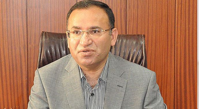 Bekir Bozdağ, 'CHP eylem partisi haline gelmiş' Bekir Bozdağ, 'CHP eylem partisi haline gelmiş'