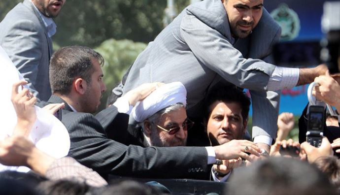 Ruhani&#039;yi şoke eden protesto, &#039;Amerika&#039;ya ölüm&#039;