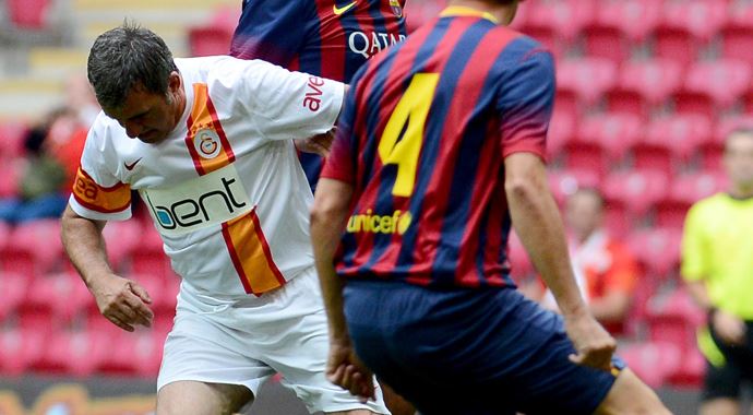 Efsane Aslanlar, Barça'yı tek golle geçti