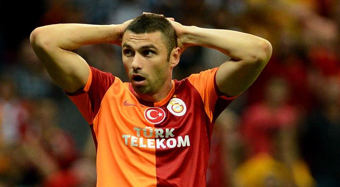 Burak Yılmaz&#039;ın eski halinden eser yok, saç baş yoldurttu