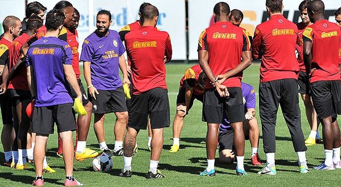 Galatasaray'da gözler Juventus'ta Galatasaray'da gözler Juventus'ta