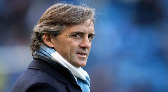 Kupa avcısı Roberto Mancini Kupa avcısı Roberto Mancini