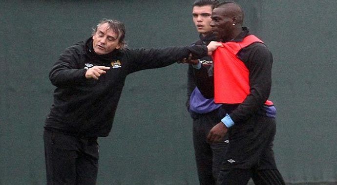Mancini'den Balotelli'ye öfke uyarıları