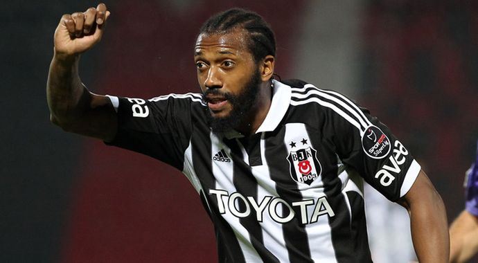 Fenerbahçe'den Fernandes'e 3.5 milyon euro Fenerbahçe'den Fernandes'e 3.5 milyon euro