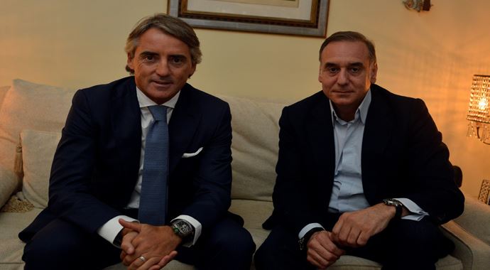 Dünya, Roberto Mancini&#039;yi böyle duyurdu