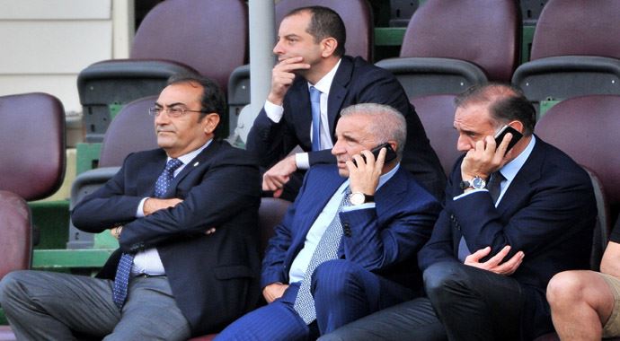 Aysal&#039;dan Terim mesajı, &#039;Dün dündür, bugün bugündür&#039; 