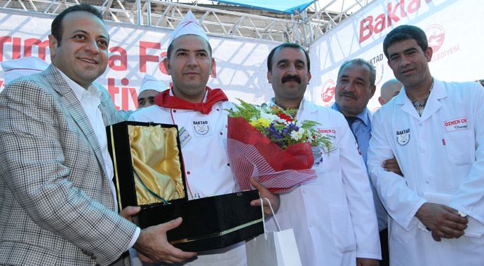 Egemen Bağış, Baklavayı araklamaya izin vermeyiz