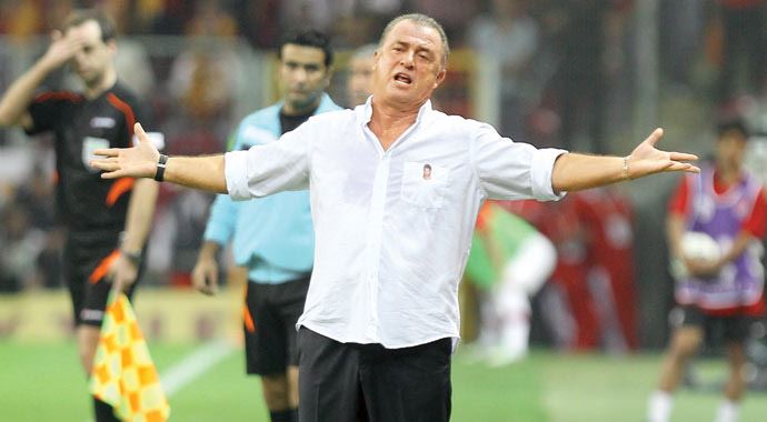 Galatasaray'ın 1 numarası Mancini, Fatih Terim'e özendi